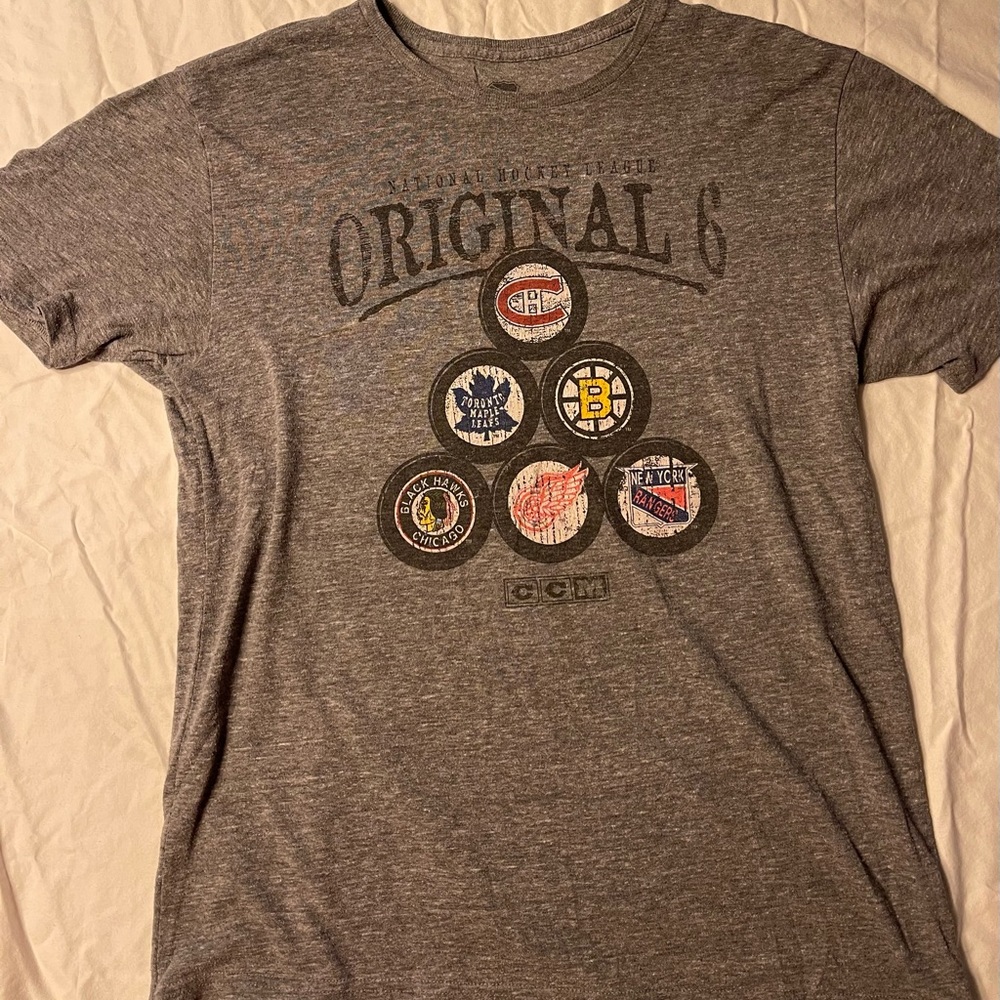 CCM National Hockey League Original 6 t-shirt. Size L